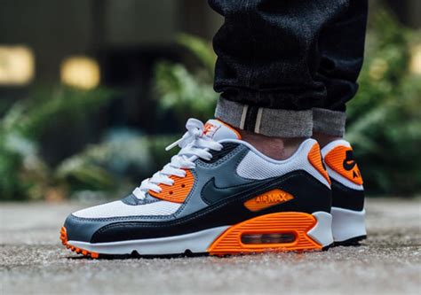 nike air max 90 zwart oranje|air max 90 tan shoes.